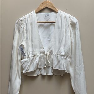 Aritzia cropped front tie blouse